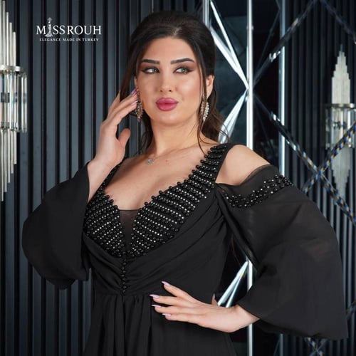 فستان "إليجانس وايت" اسود