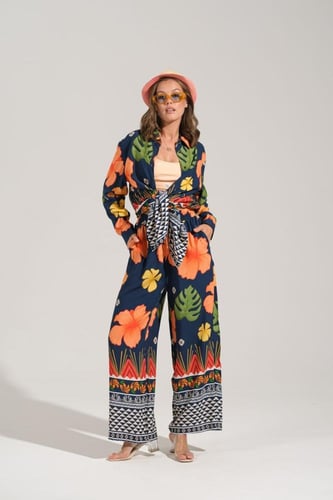 بيجامة "تروبيكال فيبز"