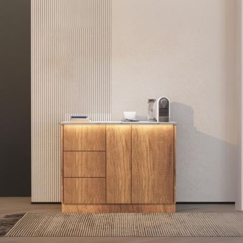 ركن قهوة للزوايا الصغيرة بدرج محاصيل عصري.