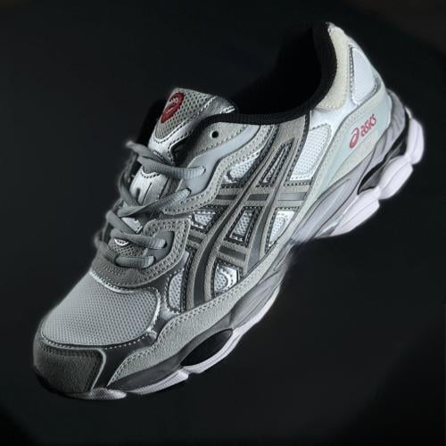 ASICS kayano