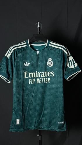 ريال مدريد الثالث 2027