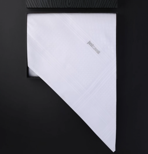 شماغ ايطالي ابيض جست كافالي J.C-W