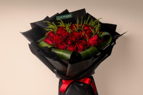 Bouquet Rouge – بوكيه الرفاهية الحمراء من Ikabana...