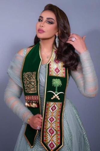 وشاح (شال) اليوم الوطني 96 + هديه مجانية