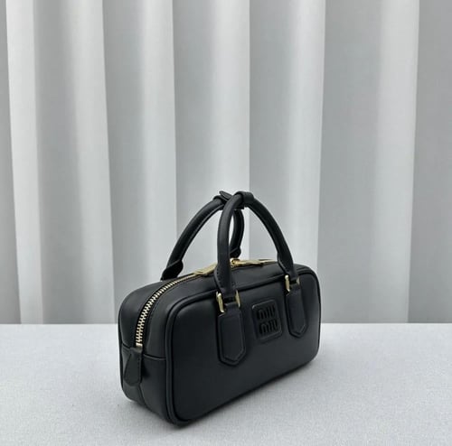 Arcadie leather bag