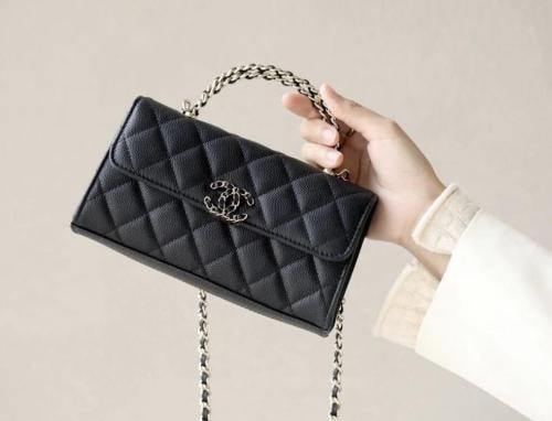 Caviar Quilted Chain Top Handle Phone Holder With Chain Black