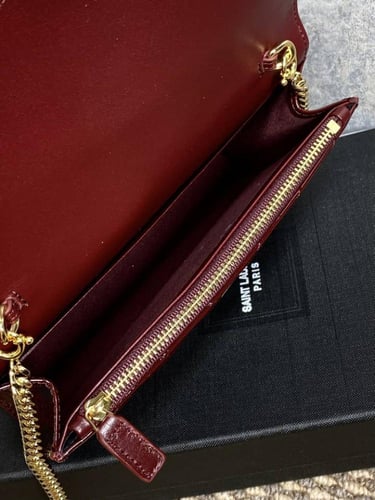 CLASSIC CASSANDRE CHAIN WALLET