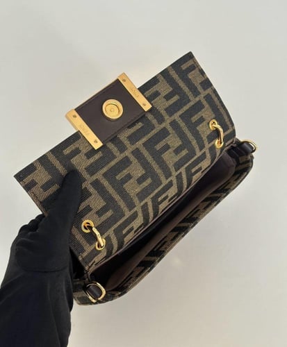 Fendi Baguette
