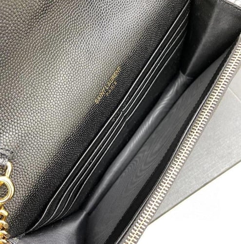 CASSANDRE ENVELOPE CHAIN WALLET IN GRAIN DE POUDRE...