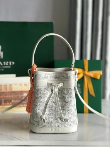 Petit Flot Mini bucket bag