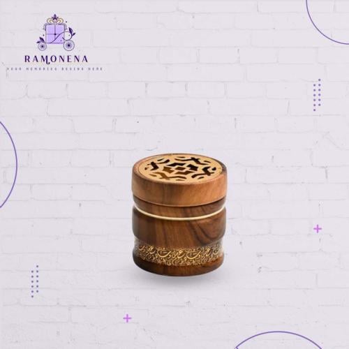 مبخره سيراميك مع زخرافه كتابيه باللون الذهبي في ال...