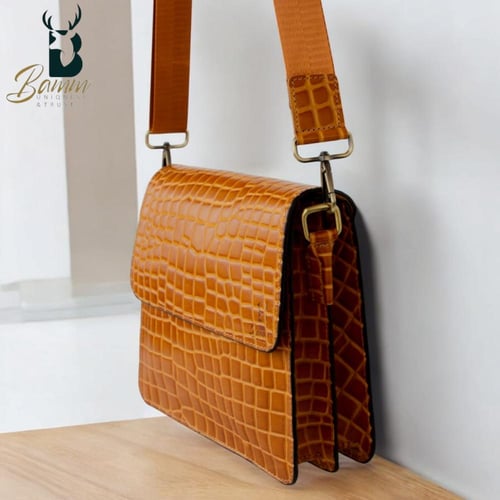 حقيبة كروس رجالية جلد طبيعي من BAMM GULF موديل -28...