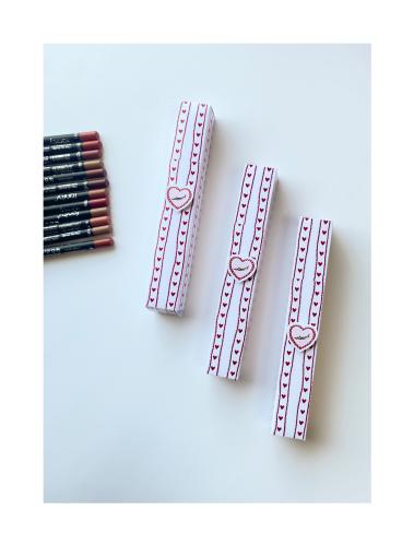Lip gloss box