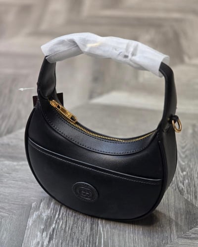 قوتشي - نصف القمر