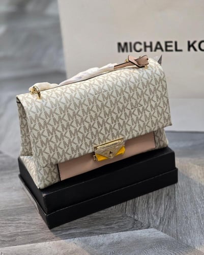 مايكل كورس سي سي ماستر