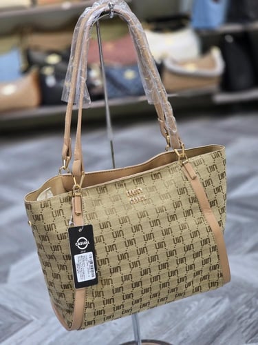 شنطه كبيره كتف شبيهة ميو ميو هاي كولتي