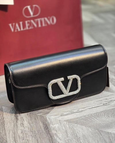 فالنتينو - لوكو وسط ماستر