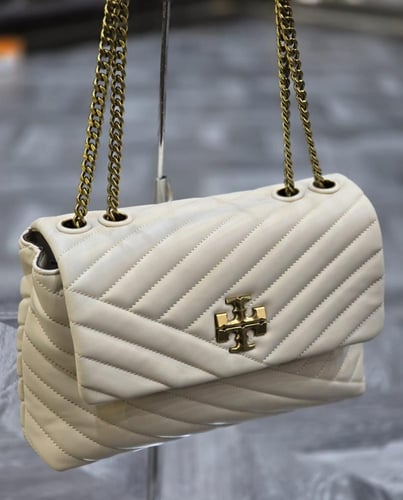 توري بورش - كيرا كبير ماستر