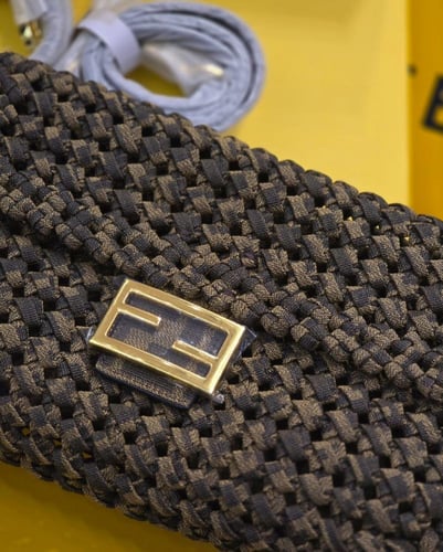 فندي باقييت زوتشا ماستر