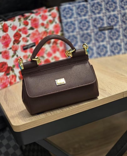 دولتشي اند غابانا - صغير ماستر