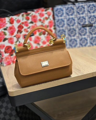 دولتشي اند غابانا - صغير ماستر