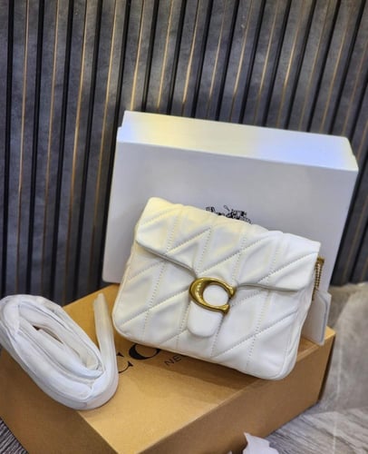 كوتش - تايمز سكوير تابي