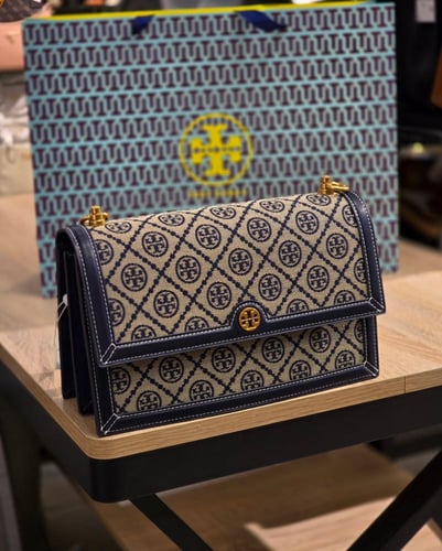 توري بورش كتف