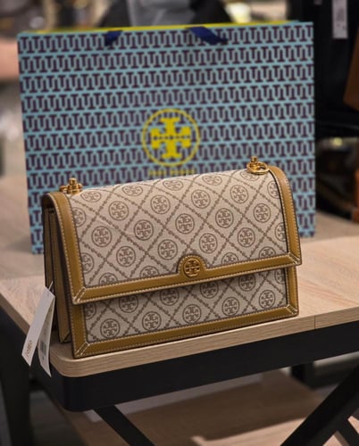 توري بورش كتف