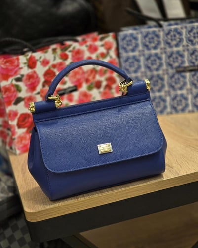 دولتشي اند غابانا - وسط ماستر