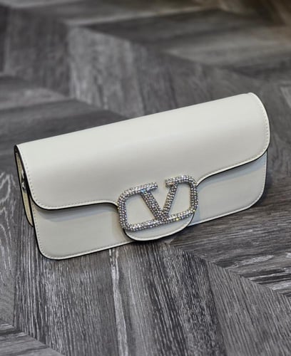 فالنتينو - لوكو وسط ماستر