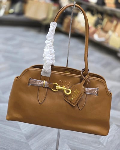 ميو ميو افينتور ماستر