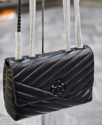 توري بورش - كيرا صغير ماستر