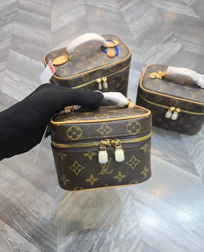 لويس فيتون مكياج