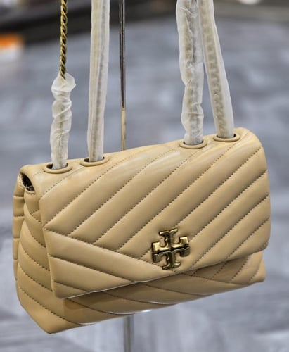 توري بورش - كيرا صغير ماستر