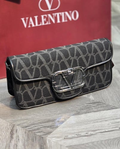 فالنتينو - لوكو وسط ماستر