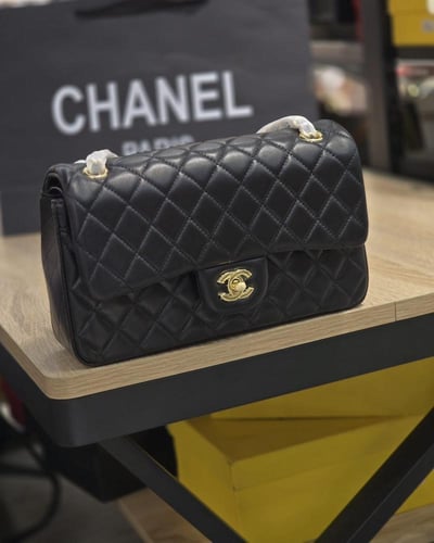 شانيل كلاسيك جلد ناعم ماستر