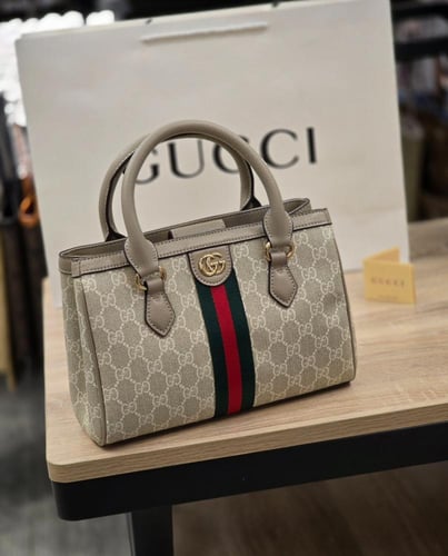 قوتشي-اوفيديا وسط ماستر