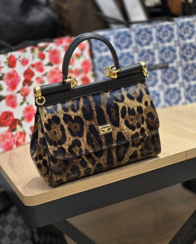 دولتشي اند غابانا - وسط ماستر