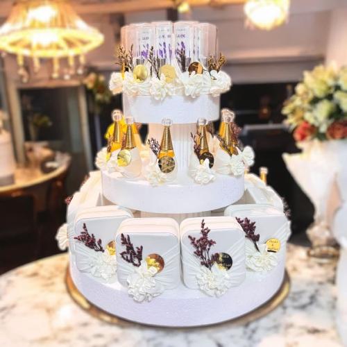 توزيعات الاوركيد 36 قطع مع الفلين