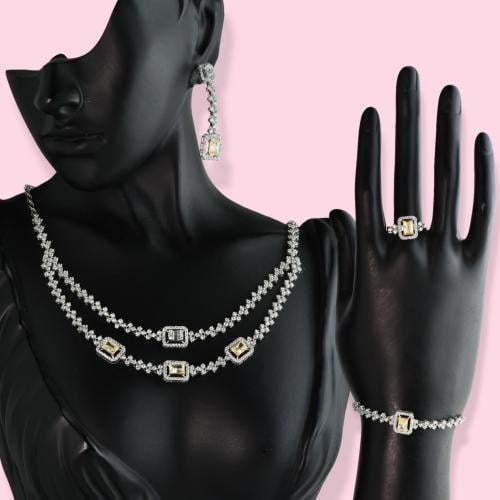 طقم ابيض عيار 18