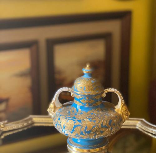 Royal Crown Derby masterpiece - very rare