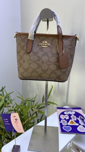 كوتش حجم متوسط