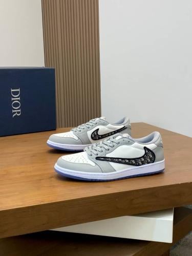 حذاء ديور Nike Air