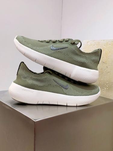 حذاء رياضي نايك NIKE