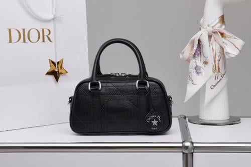 شنطة ديور اسود DIOR