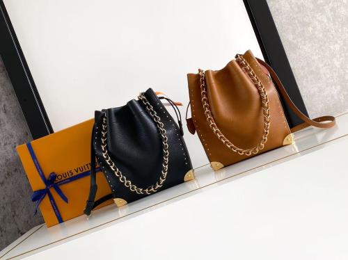 شنطة Noé trunk Louis Vuitton