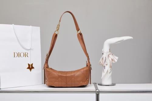 شنطة ديور DIOR