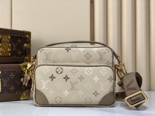 شنطة يد لويس فيتون LV NIL