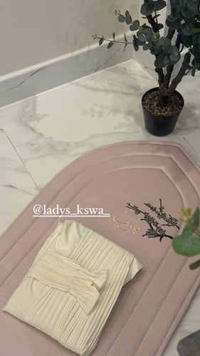 طقم جذع الورد