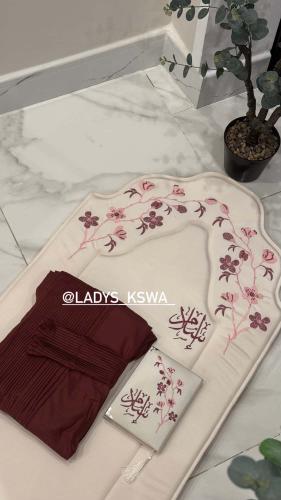 طقم ورود كسوة